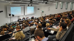 Hum.Kongress Audience-250x141