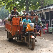 vehicle-504508__180
